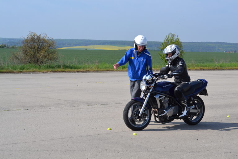 autoškola, motoškola, Roudnice nad Labem, ústí nad Labem, autoškola Radost